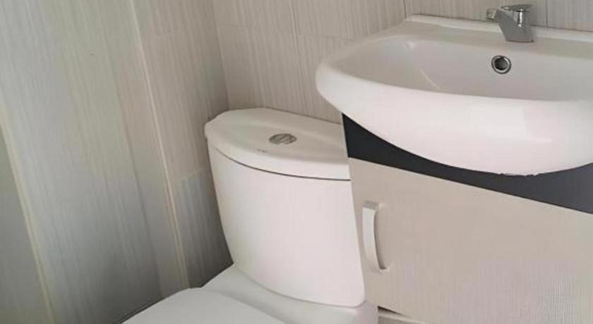 Jertih Hotel Bajet Mughoh Sengoti מראה חיצוני תמונה